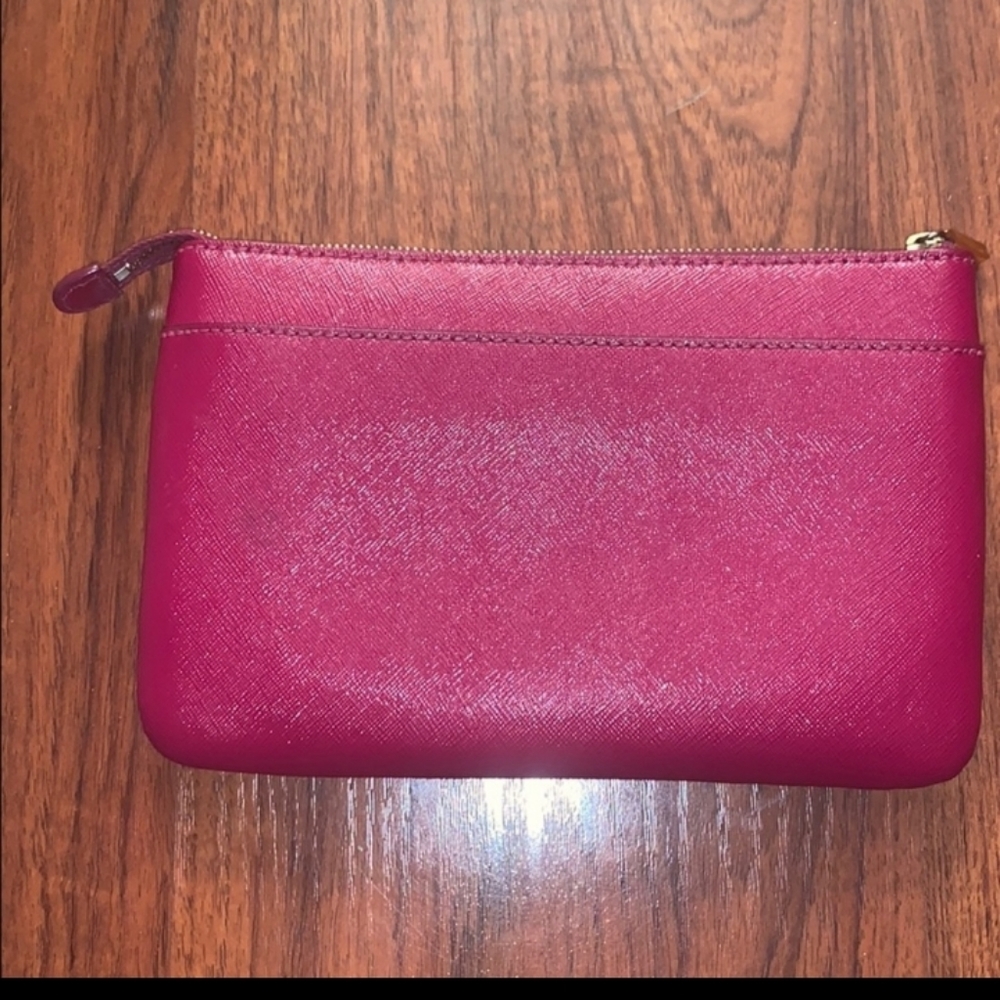 Brand New Tory burch leather clutch - Picture 4 of 5
